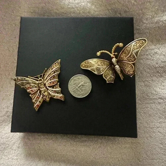 Butterfly Damascene made in Spain Vintage Toledo Gold Tone Brooch Pins 2 Pieces - Picture 6 of 8